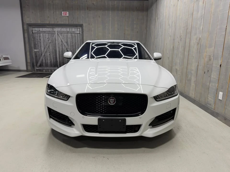 2017 Jaguar XE - Image 4 of 15