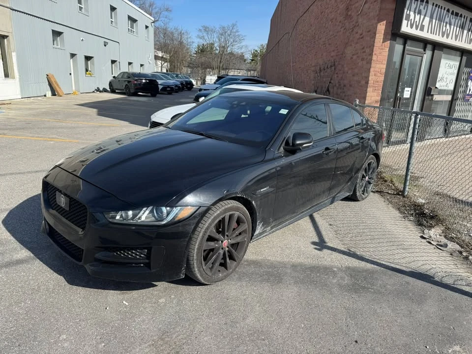 2017 Jaguar XE - Image 3 of 9