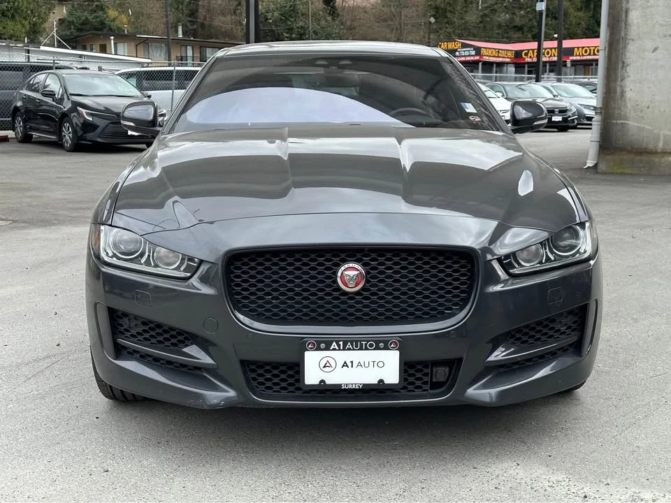 2017 Jaguar XE - Image 2 of 17