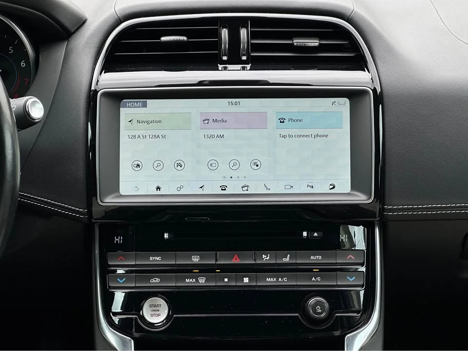 2017 Jaguar XE - Image 14 of 17