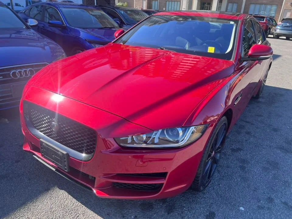 2017 Jaguar XE - Image 4 of 11