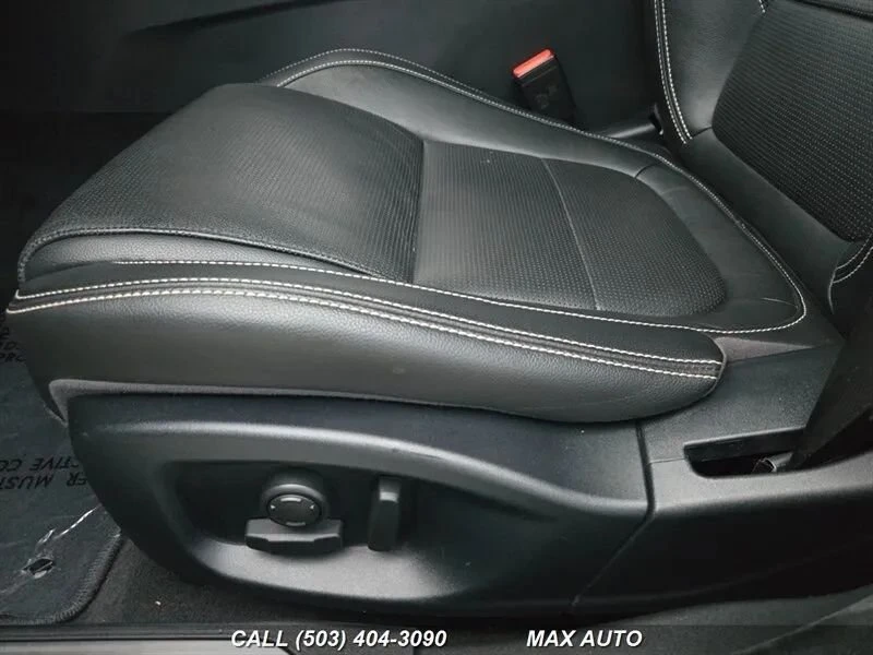 2017 Jaguar XE - Image 14 of 20