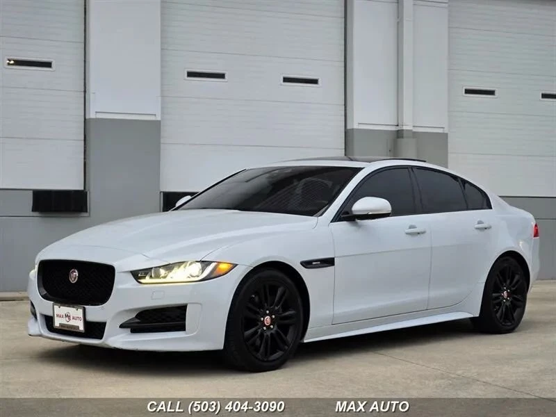 2017 Jaguar XE - Image 4 of 20