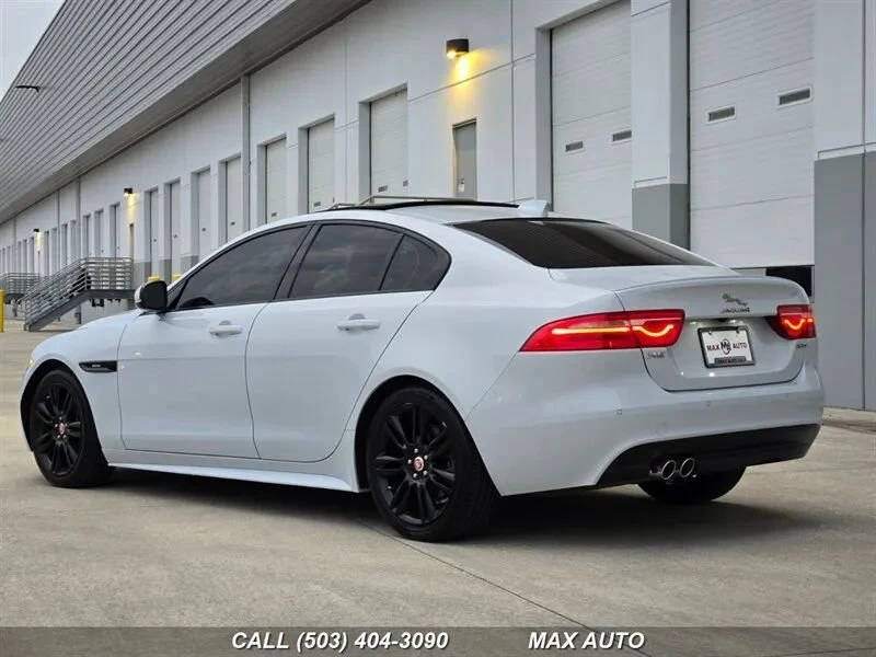 2017 Jaguar XE - Image 6 of 20