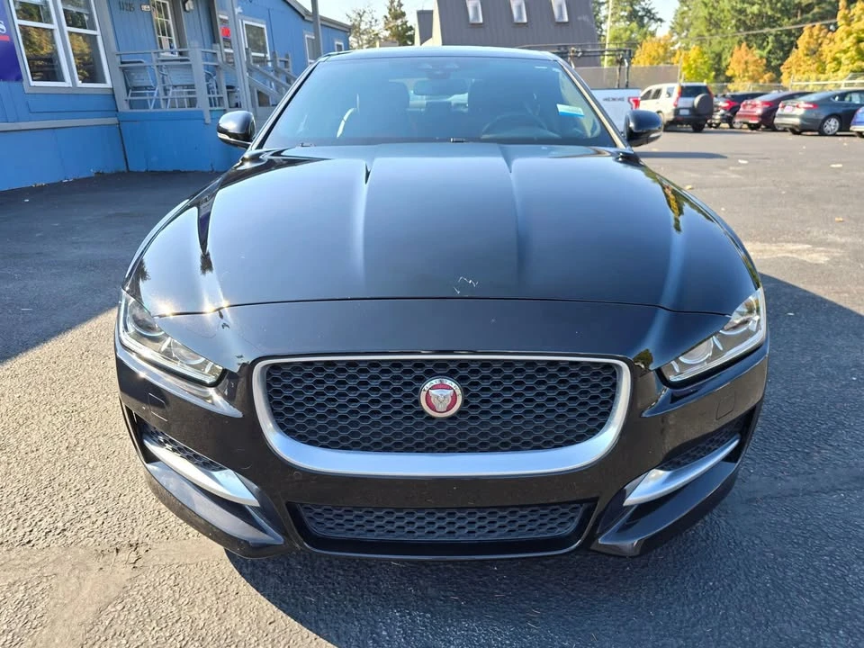 2017 Jaguar XE - Image 8 of 20