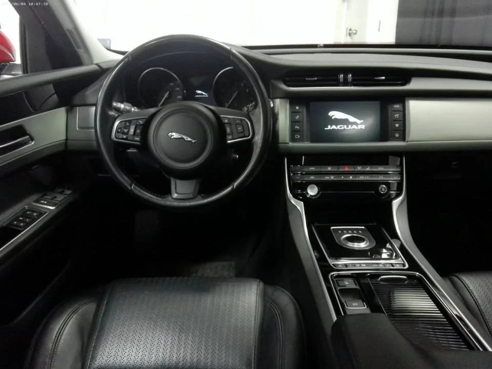 2017 Jaguar X260 XF - Image 9 of 19