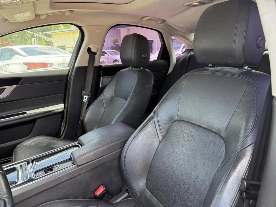 2017 Jaguar X260 XF - Image 10 of 19