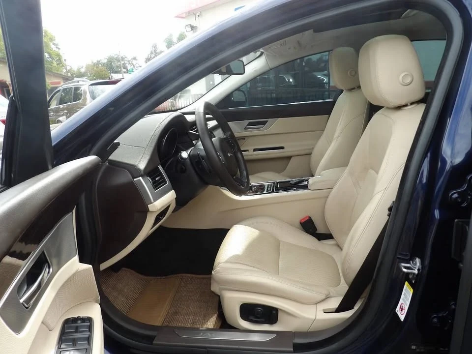 2017 Jaguar X260 XF - Image 10 of 16