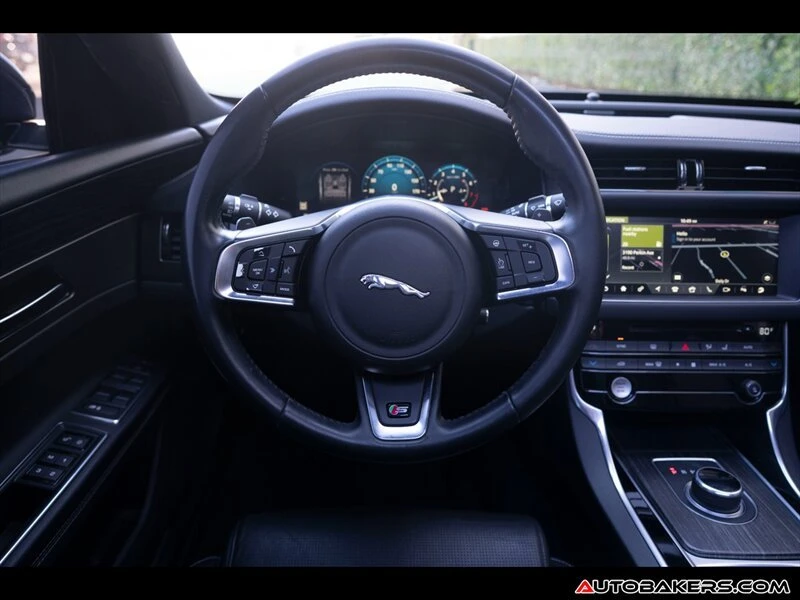 2017 Jaguar X260 XF - Image 14 of 20