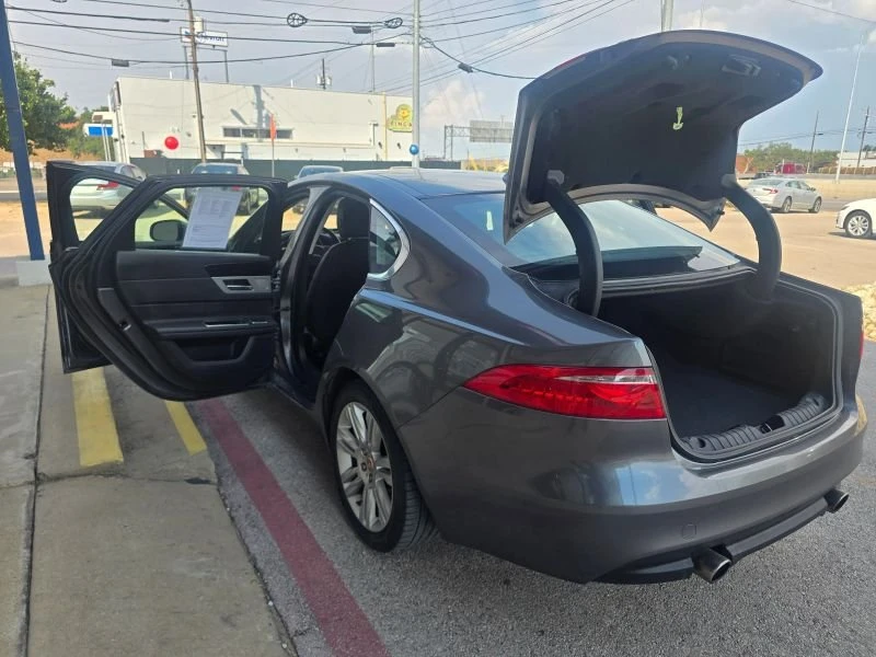 2017 Jaguar X260 XF - Image 16 of 19
