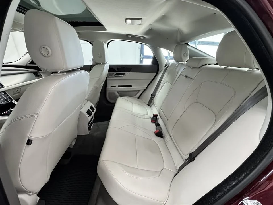 2017 Jaguar X260 XF - Image 15 of 20