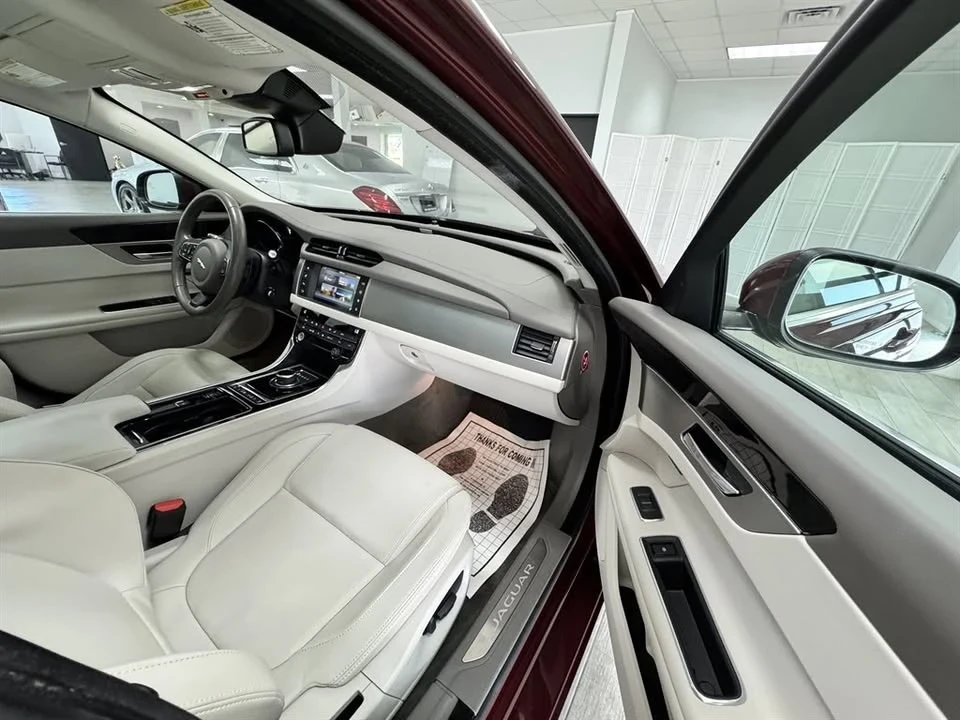 2017 Jaguar X260 XF - Image 18 of 20