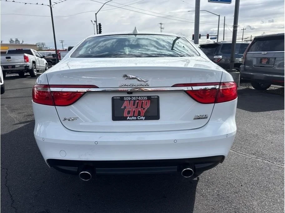2017 Jaguar X260 XF - Image 3 of 8