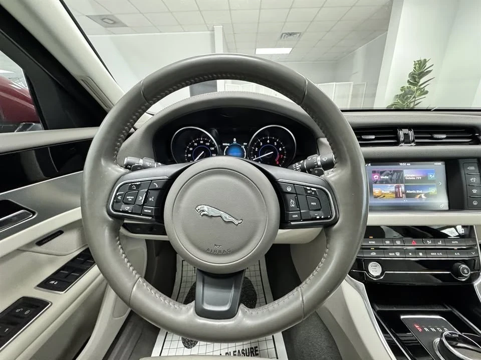 2017 Jaguar X260 XF - Image 14 of 20
