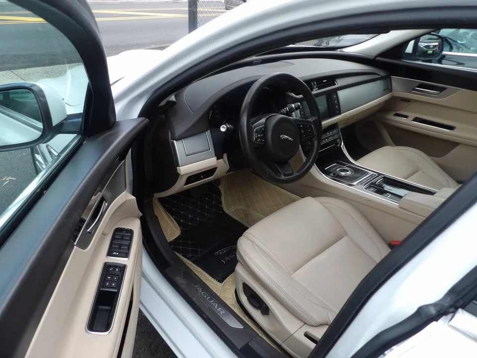 2017 Jaguar X260 XF - Image 7 of 16