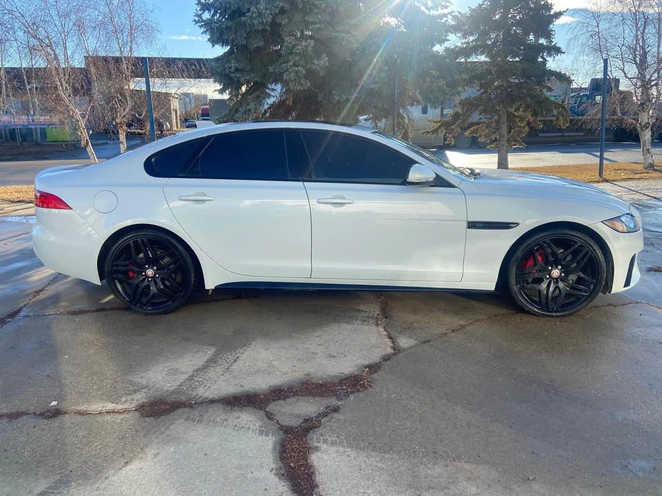 2017 Jaguar X260 XF - Image 2 of 12