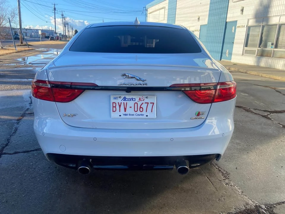 2017 Jaguar X260 XF - Image 4 of 12