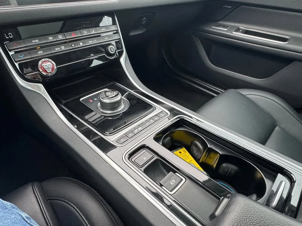 2017 Jaguar X260 XF - Image 18 of 19