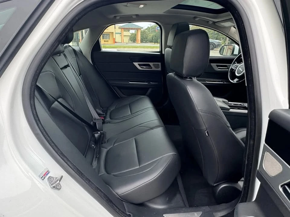 2017 Jaguar X260 XF - Image 13 of 19