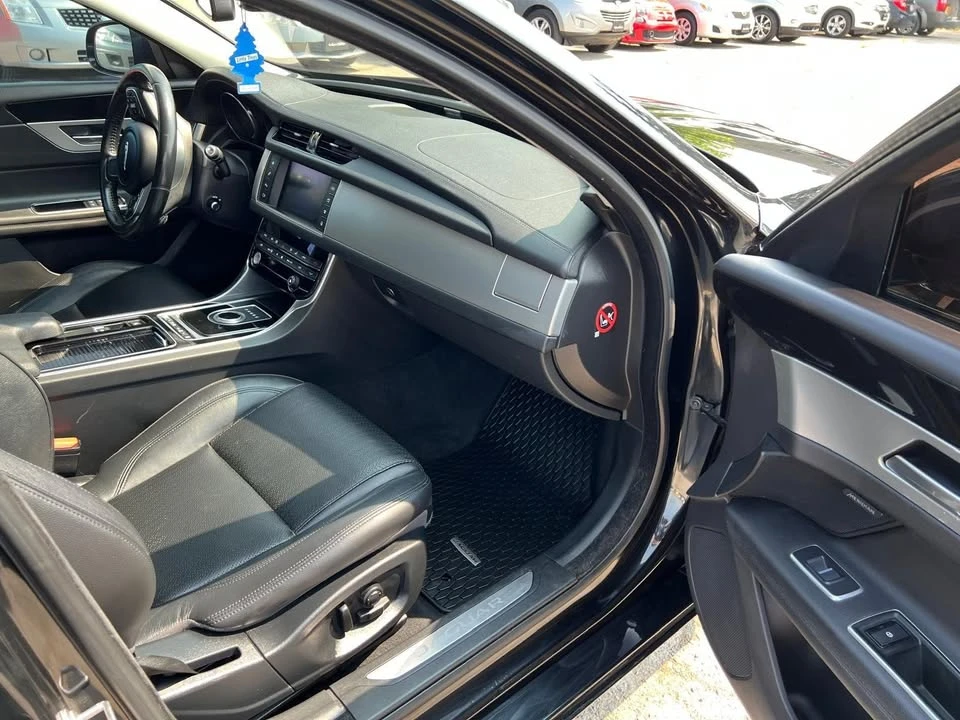 2017 Jaguar X260 XF - Image 13 of 20