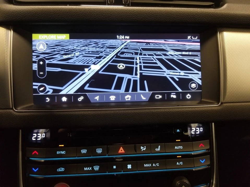 2017 Jaguar X260 XF - Image 17 of 19