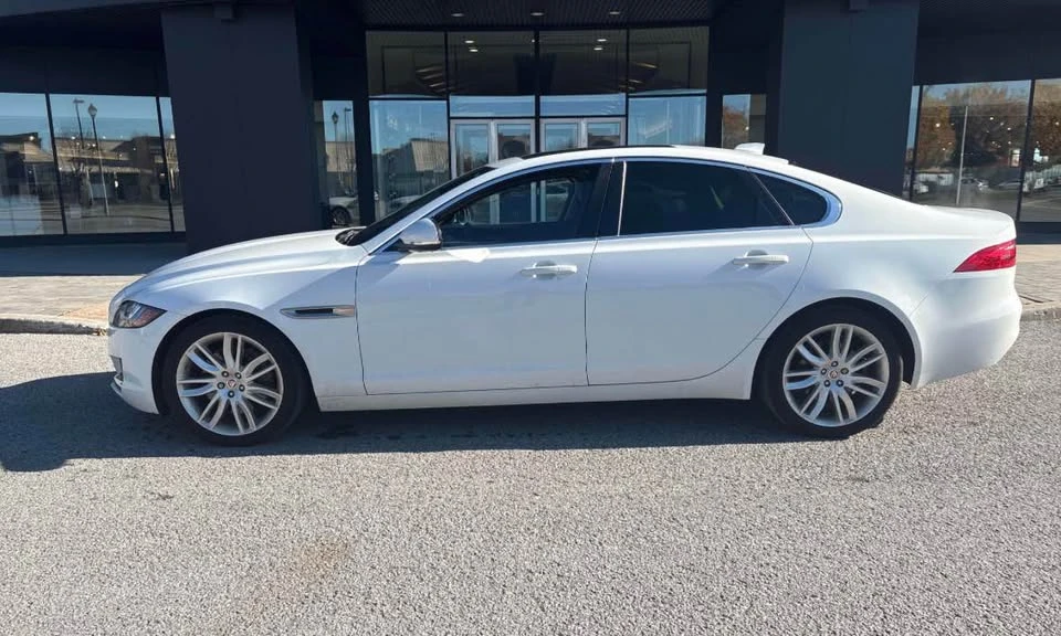 2017 Jaguar X260 XF - Image 2 of 8