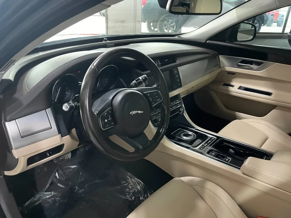 2017 Jaguar X260 XF - Image 16 of 20