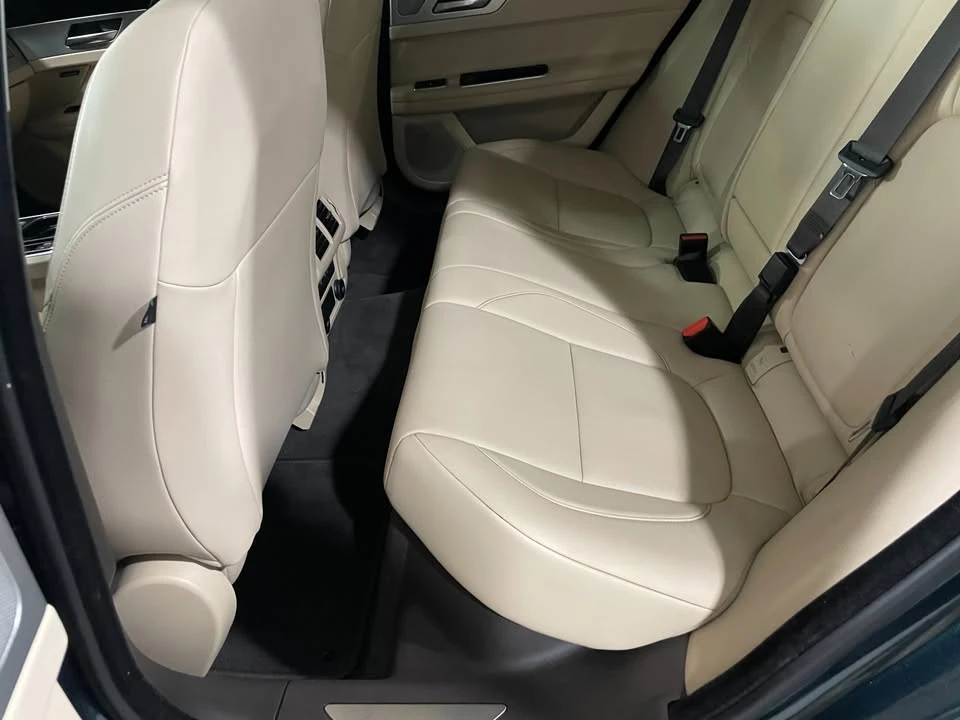 2017 Jaguar X260 XF - Image 19 of 20