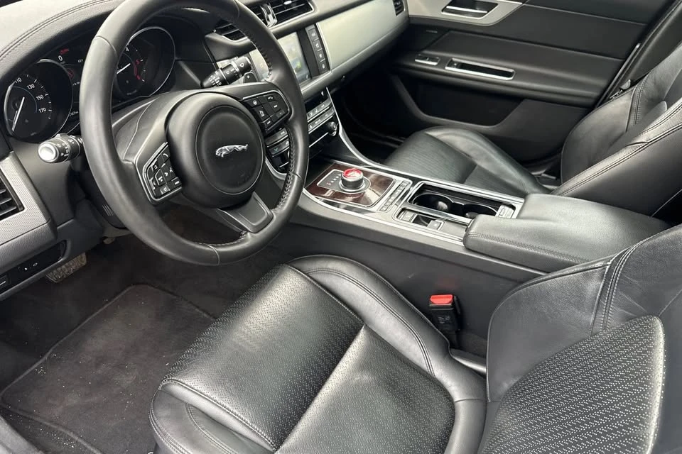 2017 Jaguar X260 XF - Image 12 of 20