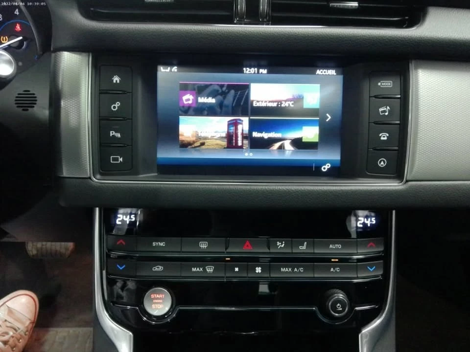 2017 Jaguar X260 XF - Image 14 of 20