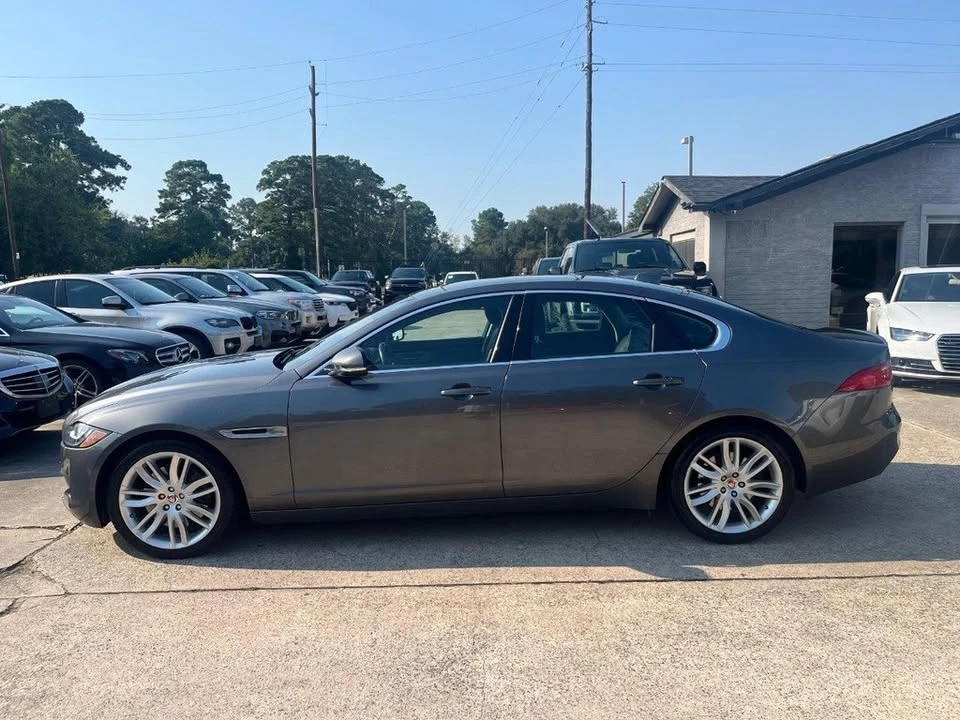 2017 Jaguar X260 XF - Image 9 of 20