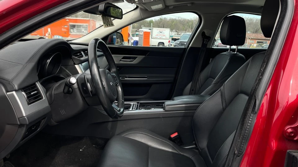 2017 Jaguar X260 XF - Image 9 of 19