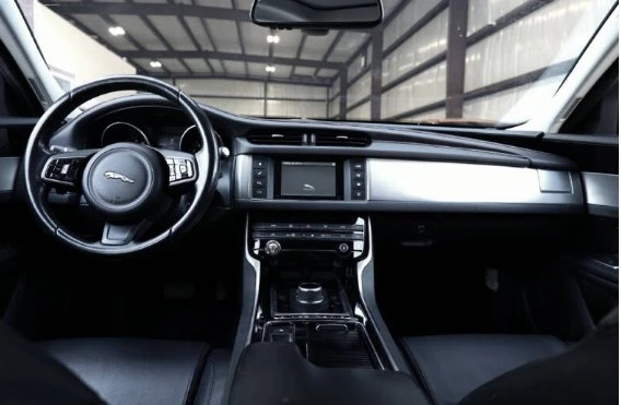 2017 Jaguar X260 XF - Image 13 of 16