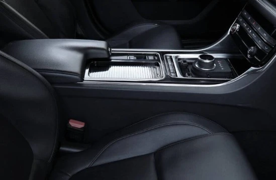 2017 Jaguar X260 XF - Image 12 of 16