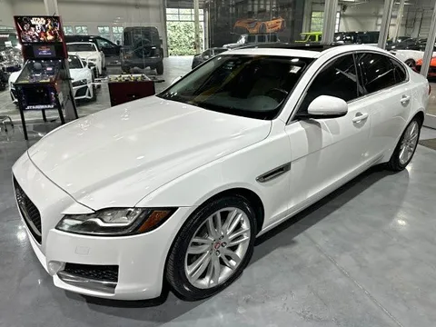 2017 Jaguar XF