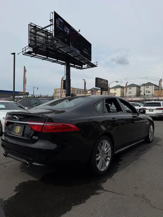 2017 Jaguar X260 XF - Image 5 of 13