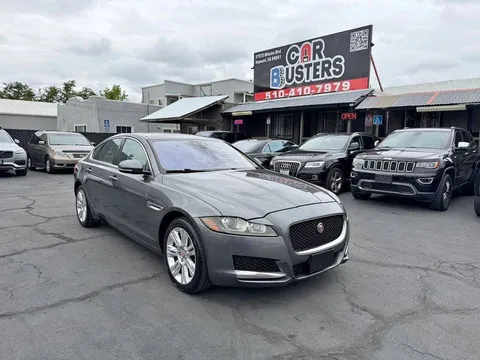 2017 Jaguar XF 35T Premium Sedan