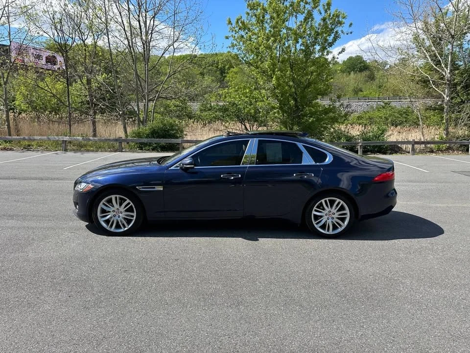 2017 Jaguar X260 XF - Image 9 of 20
