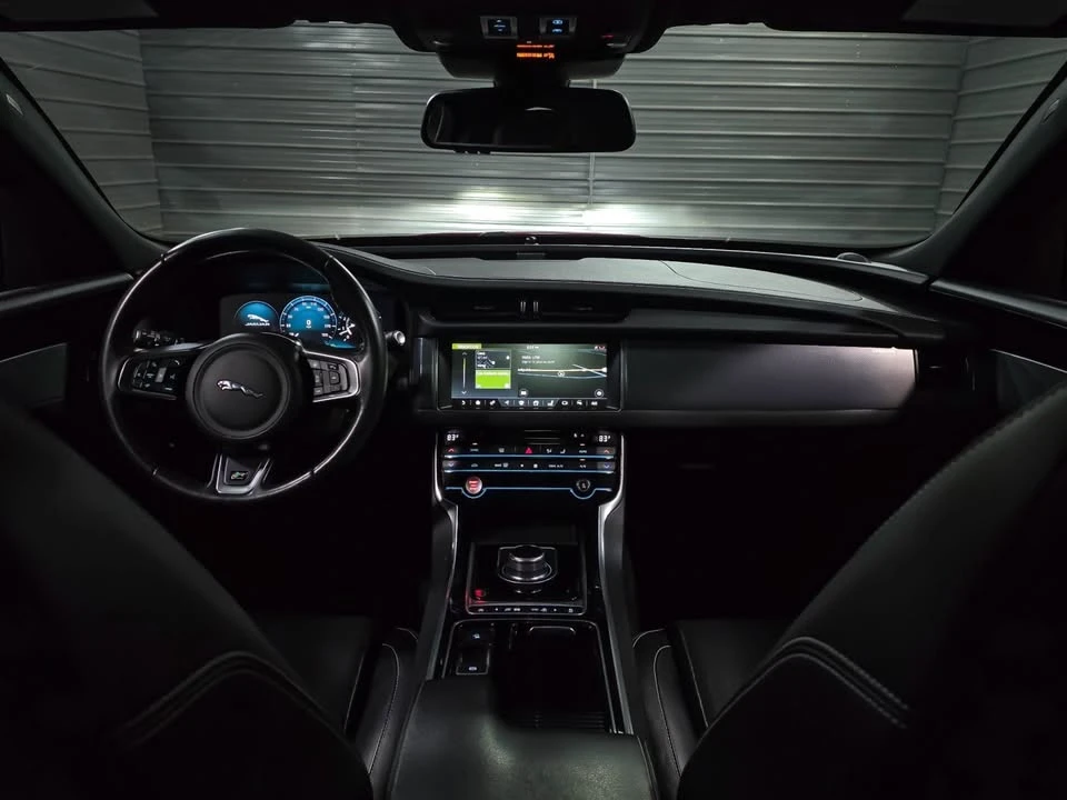 2017 Jaguar X260 XF - Image 10 of 18