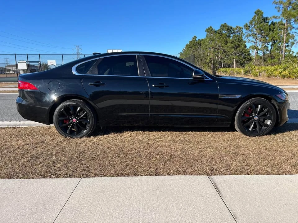 2017 Jaguar X260 XF - Image 4 of 19