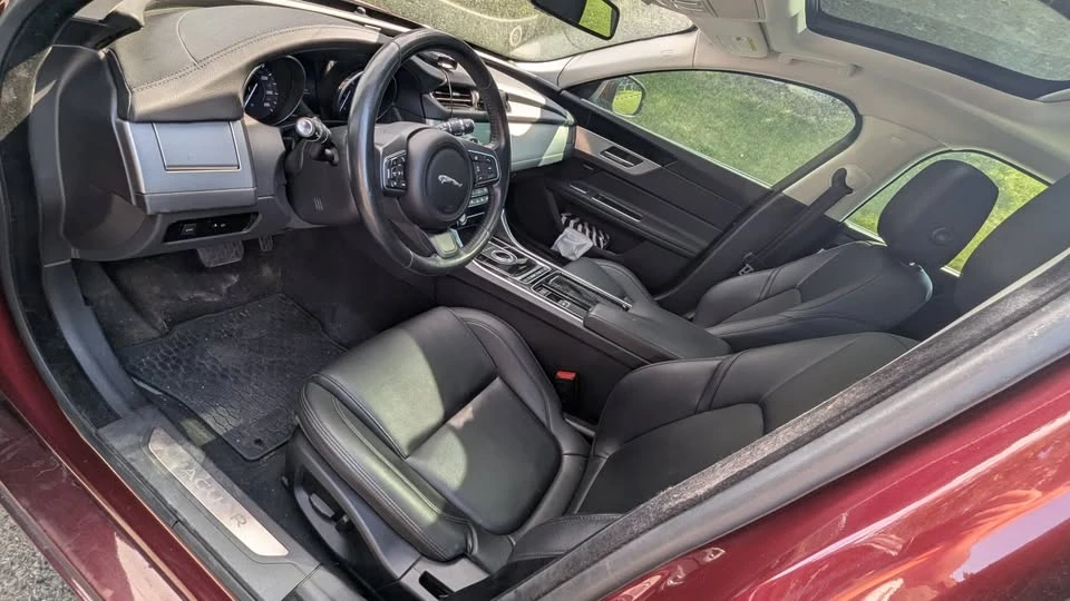 2017 Jaguar X260 XF - Image 4 of 7