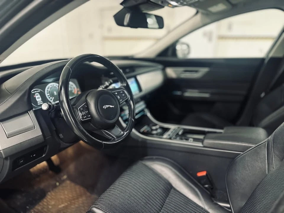 2017 Jaguar X260 XF - Image 6 of 6