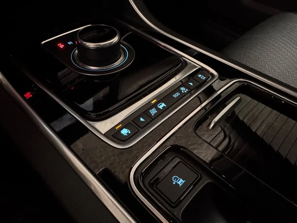 2017 Jaguar X260 XF - Image 18 of 20