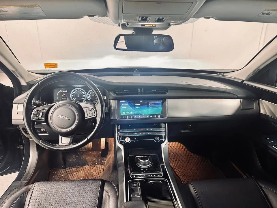2017 Jaguar X260 XF - Image 4 of 6