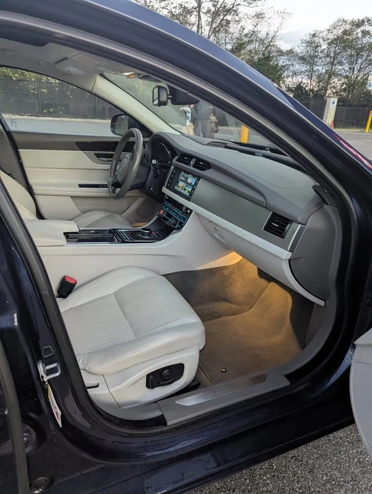 2017 Jaguar X260 XF - Image 11 of 16