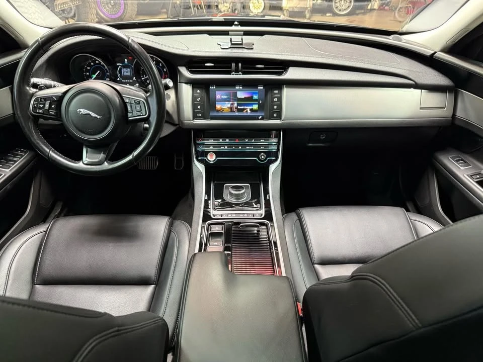2017 Jaguar X260 XF - Image 10 of 20