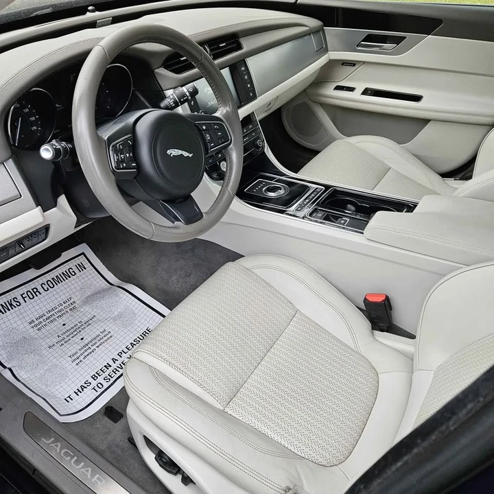 2017 Jaguar X260 XF - Image 5 of 8