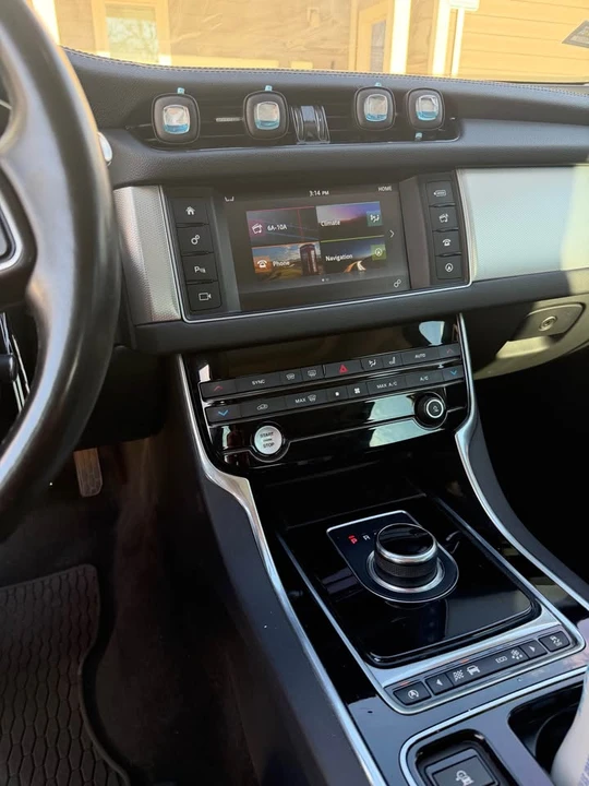 2017 Jaguar X260 XF - Image 3 of 6