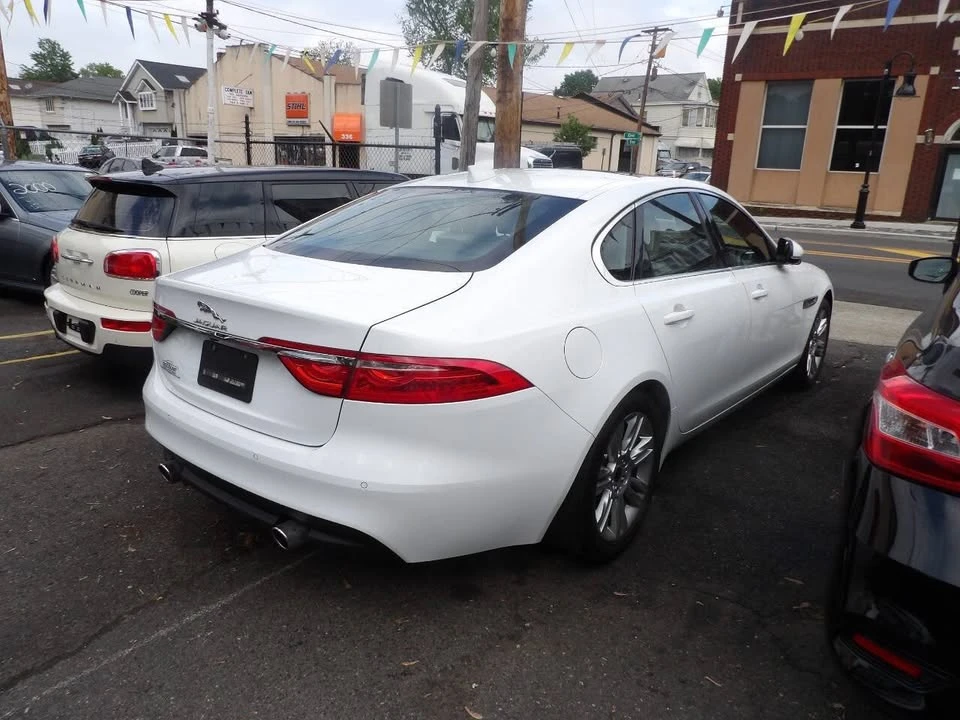 2017 Jaguar X260 XF - Image 5 of 16