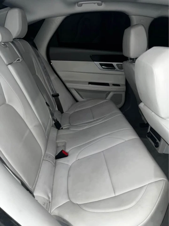 2017 Jaguar X260 XF - Image 6 of 12